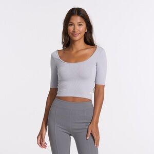 Vuori Lux Avant Top Athletic Yoga Casual size S Grey retail 64 NWT